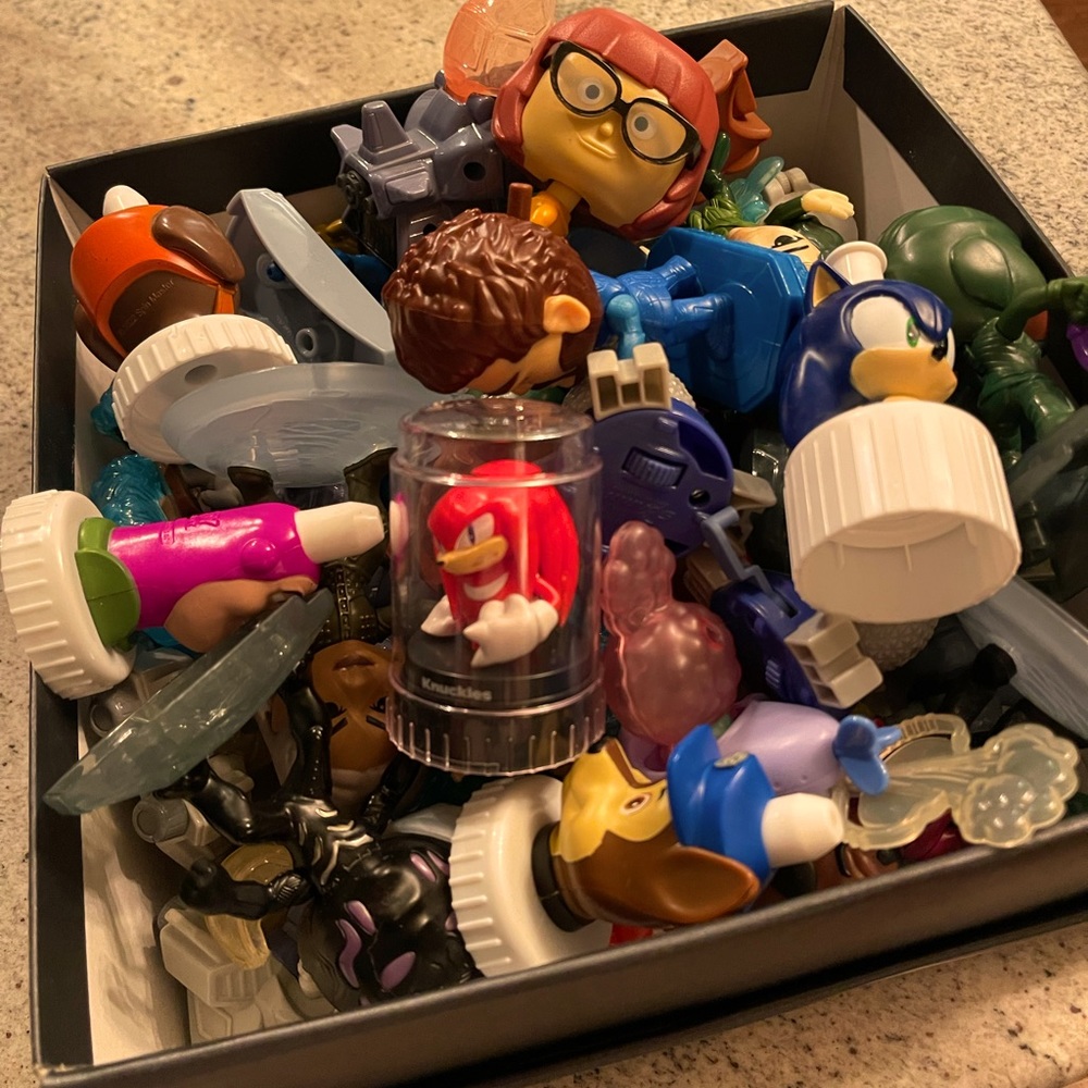 Assorted figures - Knuckles, Sonic, Marvel, Elemental